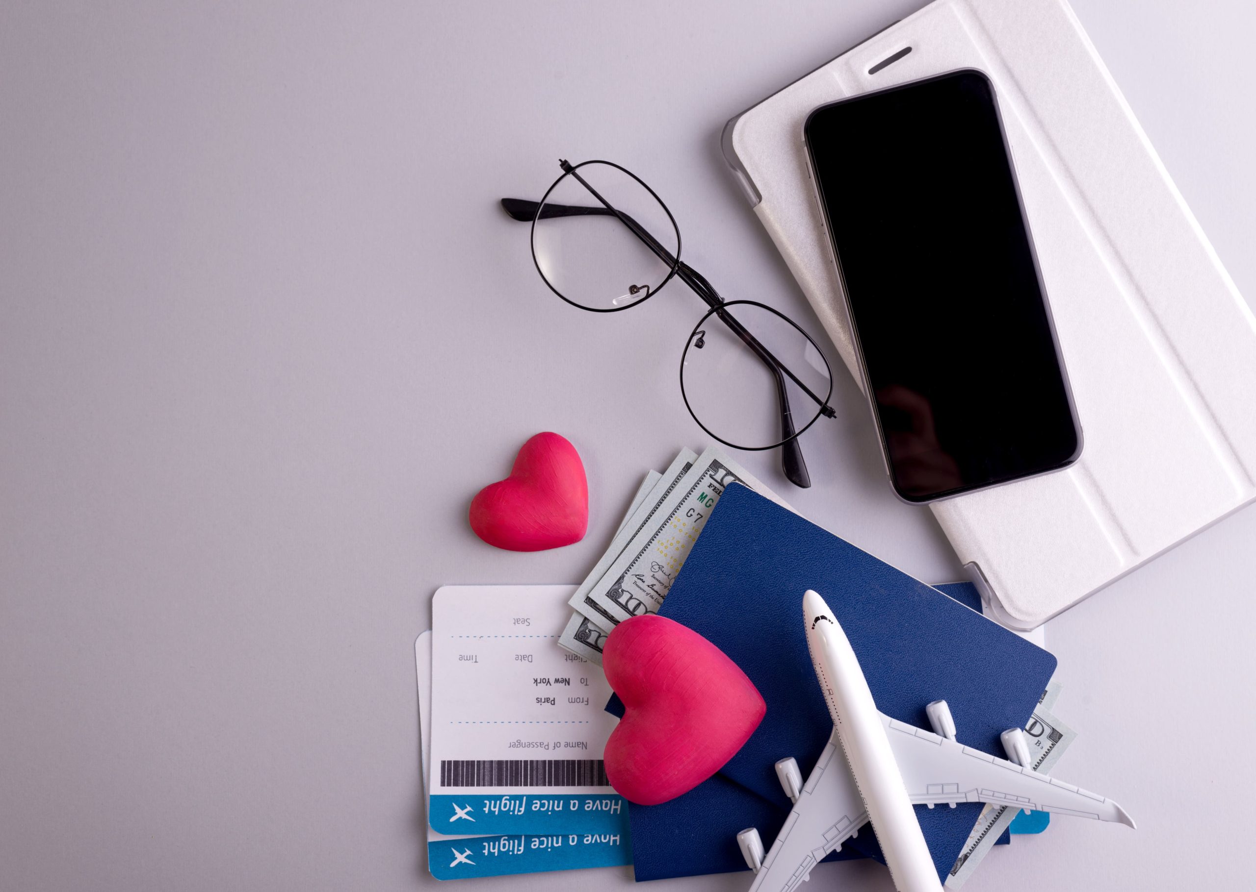 ¿Qué debes verificar antes de irte de viaje?